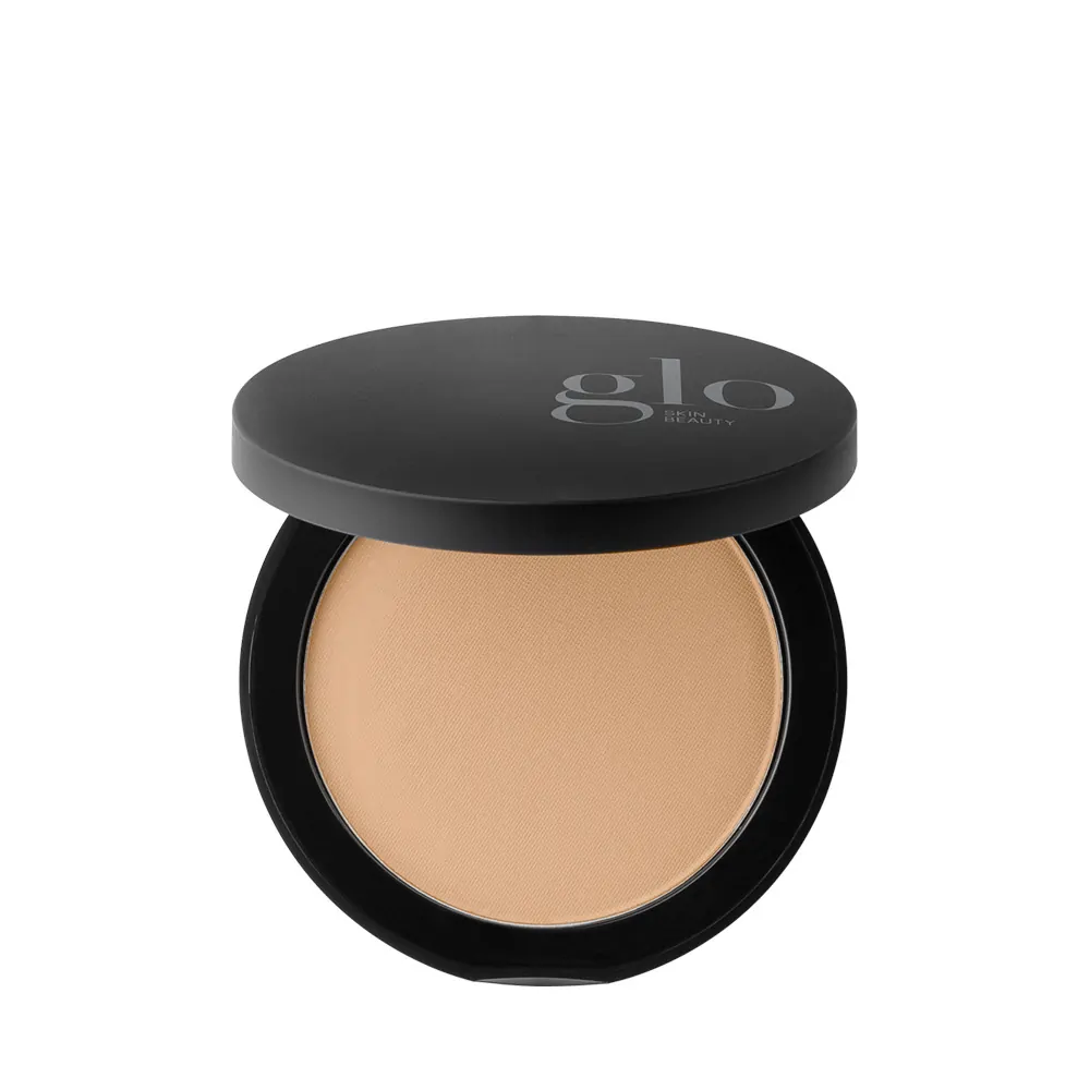 Pressed base foundation i Natural Light